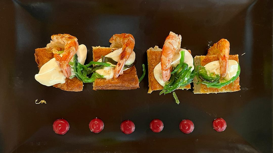 Pastel de puerros y gamba