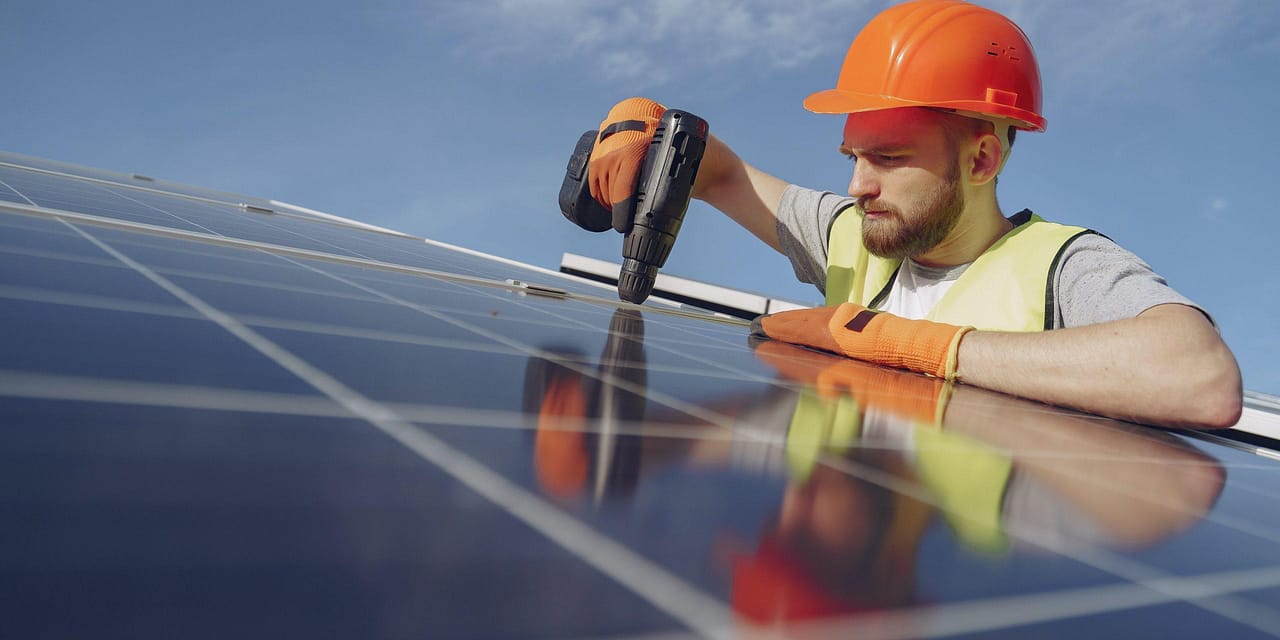 Instalar placas solares fotovoltaicas en San Lorenzo de El Escorial: nuevas condiciones