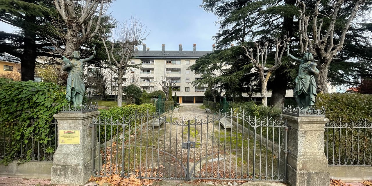 Matías López y la fábrica de Chocolates y Dulces Matías López de El Escorial